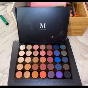 Morphe 35V Stunning Vibes